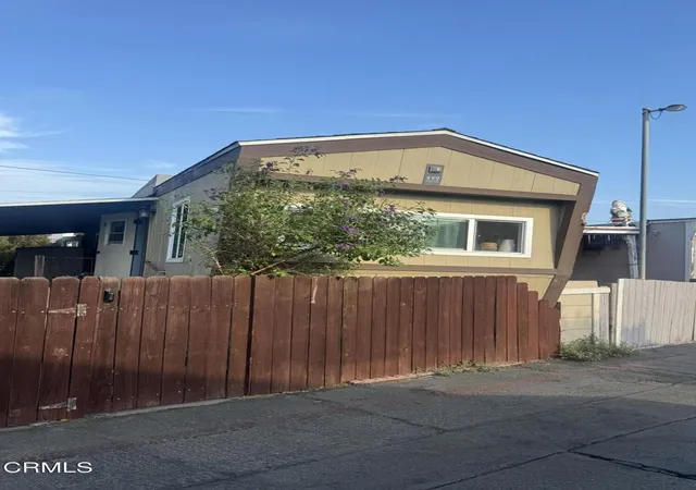 Photo 3 of Manufactured home for sale at 250 E Pleasant Valley Rd #99, Oxnard, CA 93033 | MLS# V1-38608 | Listing updated on 2026-09-14