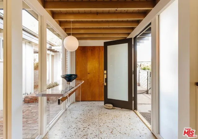 Photo 3 of Single family home for sale at 809 Broom Way, Los Angeles, CA 90049 | MLS# 26984865 | Listing updated on 2026-10-28