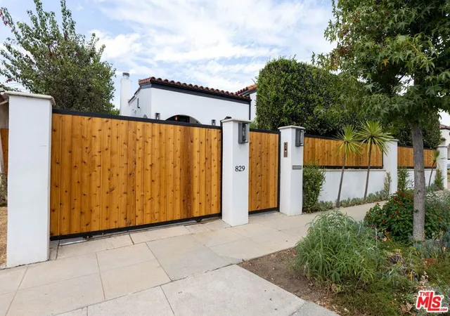 Photo 1 of Single family home for sale at 829 N Stanley Ave, Los Angeles, CA 90046 | MLS# 26884953 | Listing updated on 2026-09-16