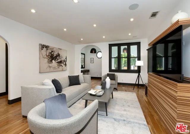 Photo 2 of Single family home for sale at 829 N Stanley Ave, Los Angeles, CA 90046 | MLS# 26884953 | Listing updated on 2026-09-16
