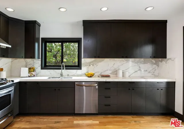 Photo 4 of Single family home for sale at 829 N Stanley Ave, Los Angeles, CA 90046 | MLS# 26884953 | Listing updated on 2026-09-16
