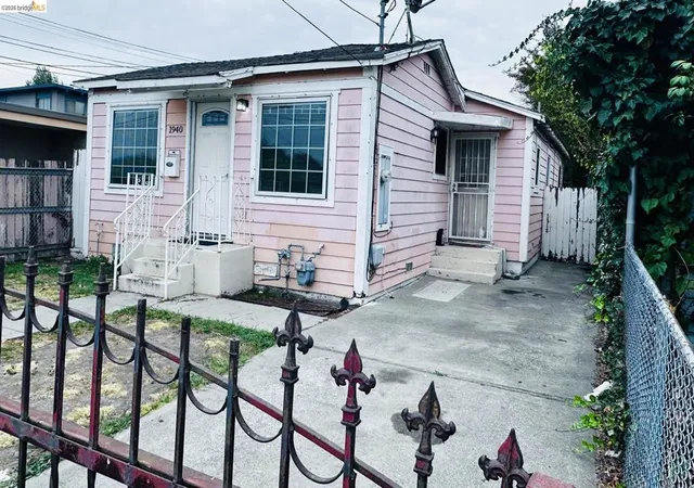 Photo 3 of Single family home for sale at 1940 22nd Street, San Pablo, CA 94806 | MLS# 41147430 | Listing updated on 2026-09-15