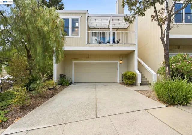 Photo 2 of Sale Pending at 85 Samaria Ln, Oakland, CA 94619 | MLS# 41147435 | Listing updated on 2026-10-07