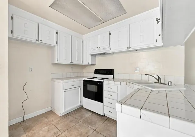 Photo 4 of Sale Pending at 948 Coyote Rd, San Jose, CA 95111 | MLS# ML82059105 | Listing updated on 2026-09-15