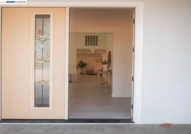 Photo 3 of Single family home for sale at 2521 Coconut Dr, San Jose, CA 95148 | MLS# 41147439 | Listing updated on 2026-09-15