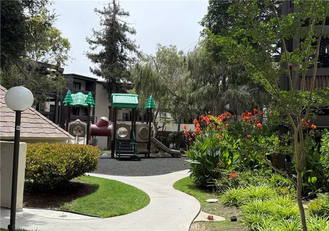 Condo for sale at 7740 Redlands #G3091, Playa Del Rey, CA 90293 | MLS# PW26195944