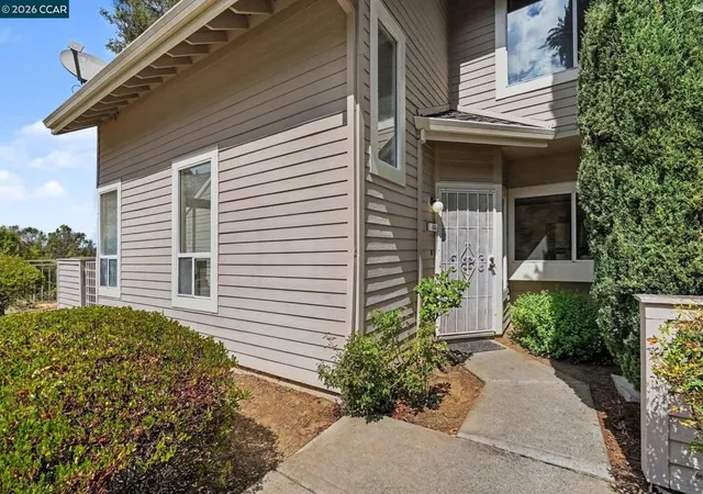 Photo 2 of Sale Pending at 116 Whaler Cir, Hercules, CA 94547 | MLS# 41147443 | Listing updated on 2026-09-19
