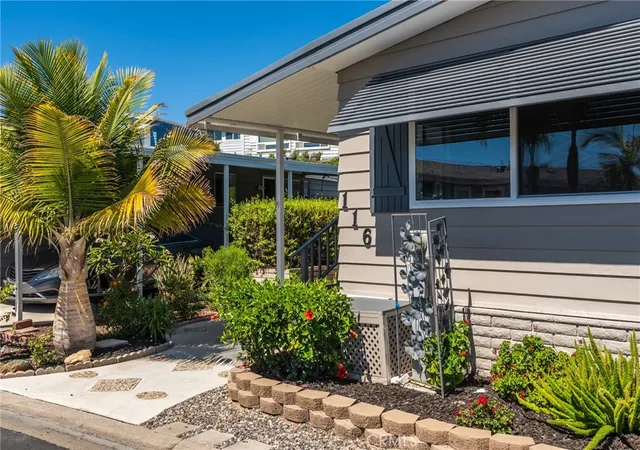 Photo 2 of Sale Pending at 116 Mira Adelante, San Clemente, CA 92673 | MLS# OC26196357 | Listing updated on 2026-09-15