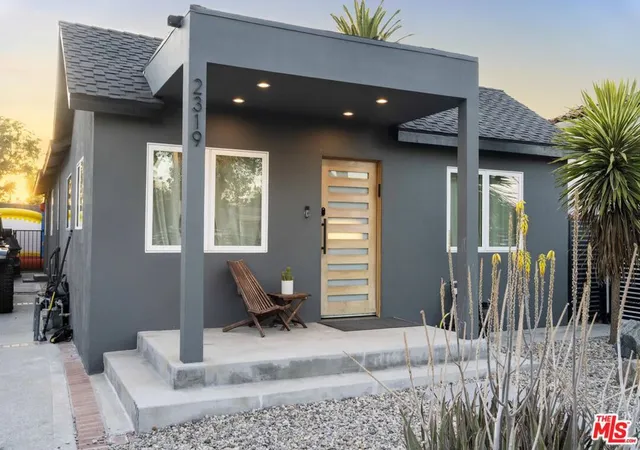 Photo 3 of Single family home for sale at 2319 S Cloverdale Ave, Los Angeles, CA 90016 | MLS# 26985257 | Listing updated on 2026-09-16