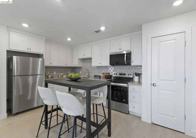 Photo 3 of Condo for sale at 500 Somi Ct #307, Hayward, CA 94544 | MLS# 41147458 | Listing updated on 2026-09-15