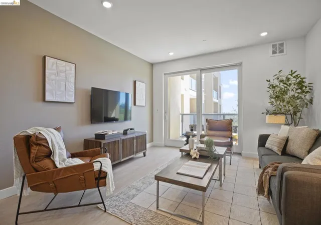 Photo 4 of Condo for sale at 500 Somi Ct #307, Hayward, CA 94544 | MLS# 41147458 | Listing updated on 2026-09-15