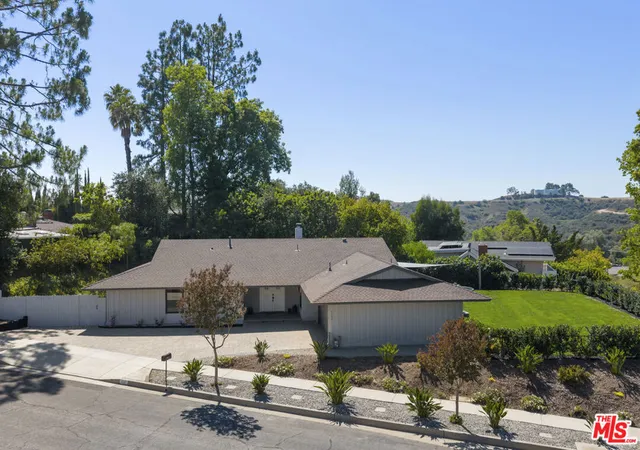 Photo 2 of Single family home for sale at 3159 Voltaire Dr, Topanga, CA 90290 | MLS# 26985243 | Listing updated on 2026-09-16