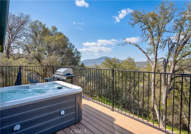Photo 1 of Sale Pending at 42442 Buckeye, Oakhurst, CA 93644 | MLS# FR26196367 | Listing updated on 2026-09-15