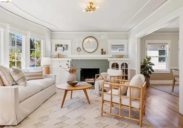 Photo 3 of Single family home for sale at 3027 Regent St, Berkeley, CA 94705 | MLS# 41147463 | Listing updated on 2026-09-16