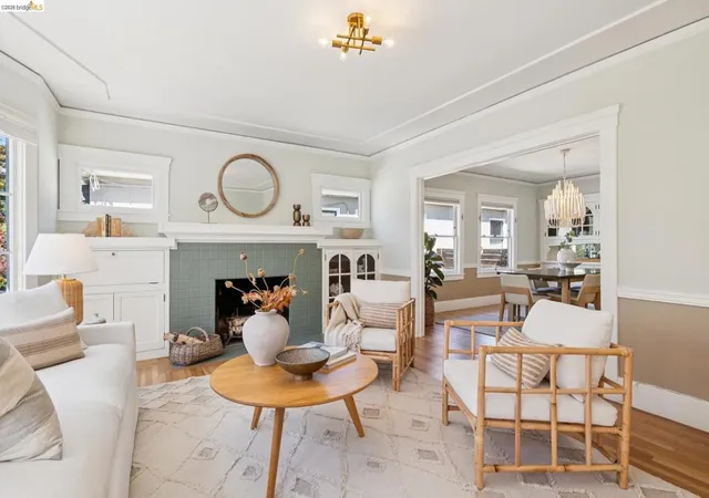 Photo 4 of Single family home for sale at 3027 Regent St, Berkeley, CA 94705 | MLS# 41147463 | Listing updated on 2026-09-16