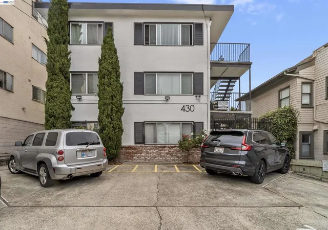 Photo 1 of Multi family home for sale at 430 Vernon St, Oakland, CA 94610 | MLS# 41147466 | Listing updated on 2026-09-15