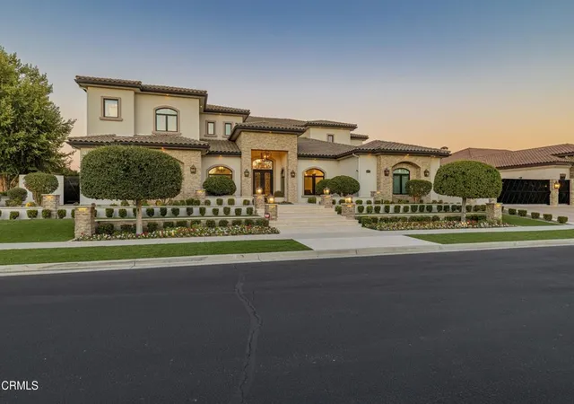 Photo 3 of Single family home for sale at 2602 Brighton Park Dr, Bakersfield, CA 93311 | MLS# V1-38617 | Listing updated on 2026-09-14