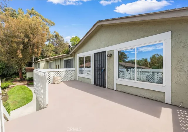 Listing Photo 2 - Condo for sale in building located at 2129 E Aroma, West Covina, CA 91791
