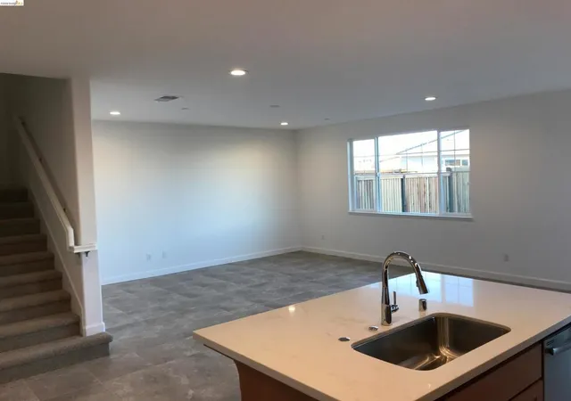 Photo 3 of Single family home for sale at 739 Jennifer St, Brentwood, CA 94513 | MLS# 41147485 | Listing updated on 2026-09-15