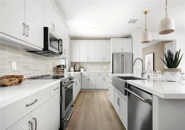 Photo 4 of Single family home for sale at 26162 Pepper Tree Ridge Rd, Corona, CA 92883 | MLS# OC26196666 | Listing updated on 2026-09-16
