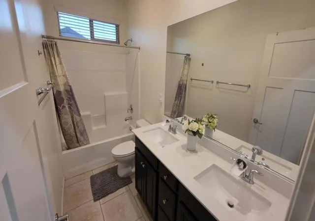 Photo 4 of Single family home for sale at 12571 Aviston Way, Rancho Cordova, CA 95742 | MLS# ML82060400 | Listing updated on 2026-09-15