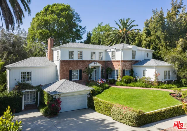 Photo 1 of Mansion for sale at 160 Bronwood Ave, Los Angeles, CA 90049 | MLS# 26985357 | Listing updated on 2026-09-16
