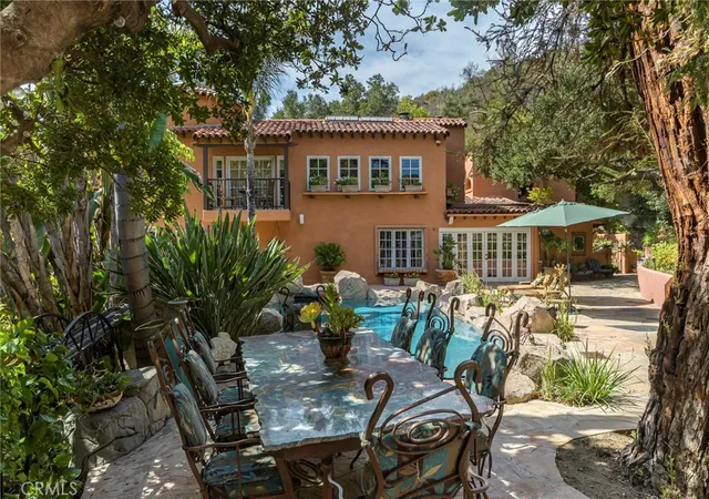 Photo 2 of Mansion for sale at 2401 Cascadia Dr, Glendale, CA 91206 | MLS# GD26193794 | Listing updated on 2026-09-15