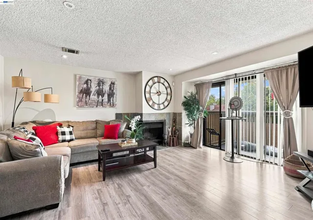 Photo 3 of Condo for sale at 3814 Via Verdi, El Sobrante, CA 94803 | MLS# 41147500 | Listing updated on 2026-09-15
