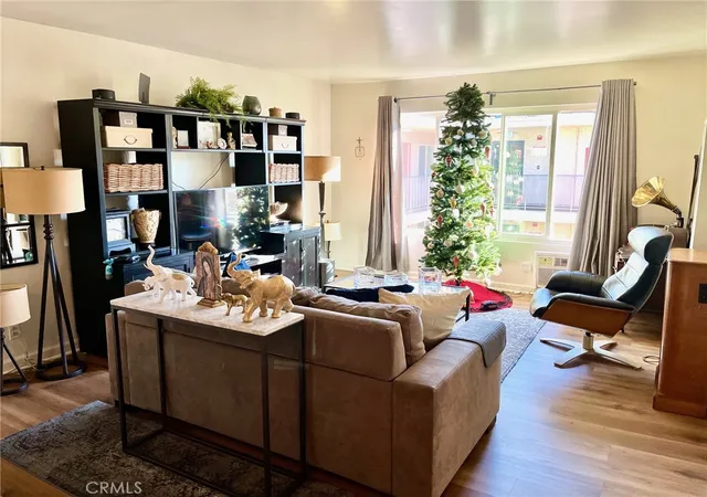 Photo 2 of Sale Pending at 20327 Saticoy #304, Winnetka, CA 91306 | MLS# SR26196800 | Listing updated on 2026-09-14
