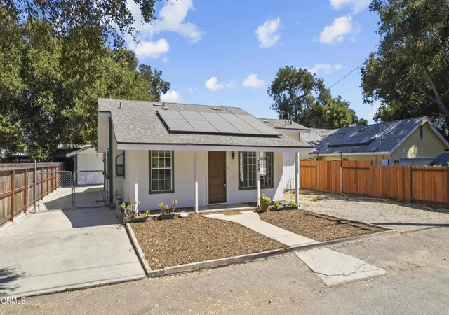 Photo 3 of Single family home for sale at 124 S Padre Juan Ave, Ojai, CA 93023 | MLS# V1-38619 | Listing updated on 2026-09-15