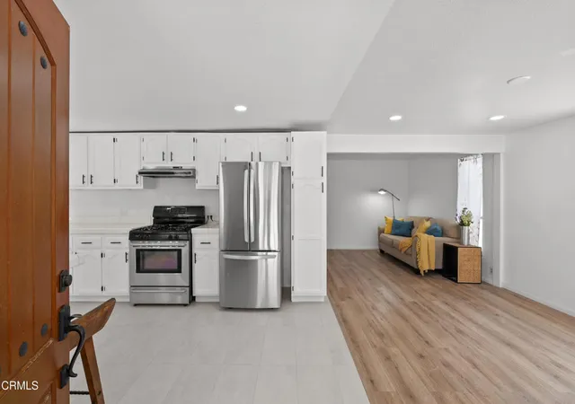 Photo 4 of Single family home for sale at 124 S Padre Juan Ave, Ojai, CA 93023 | MLS# V1-38619 | Listing updated on 2026-09-15