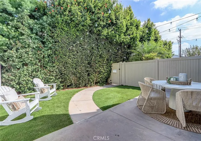 Photo 2 of Sale Pending at 1921 Carnegie Ln #5, Redondo Beach, CA 90278 | MLS# SB26193528 | Listing updated on 2026-09-17