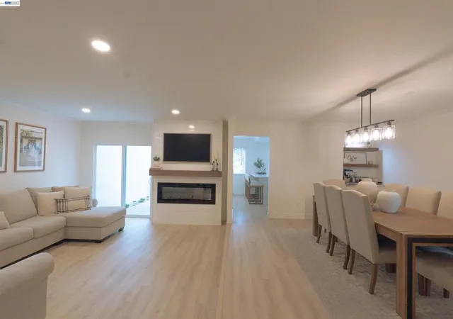 Photo 1 of Townhouse for sale at 2031 Julius Ct, Walnut Creek, CA 94598 | MLS# 41147515 | Listing updated on 2026-09-30