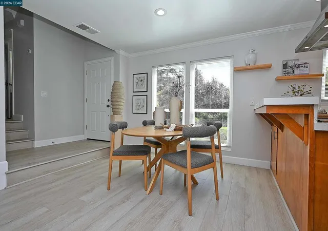 Photo 3 of Townhouse for sale at 48 Rolling Green Cir, Pleasant Hill, CA 94523 | MLS# 41147513 | Listing updated on 2026-09-15