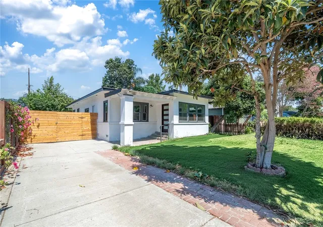 Photo 1 of Sale Pending at 329 W Whiting Ave, Fullerton, CA 92832 | MLS# WS26190819 | Listing updated on 2026-09-15