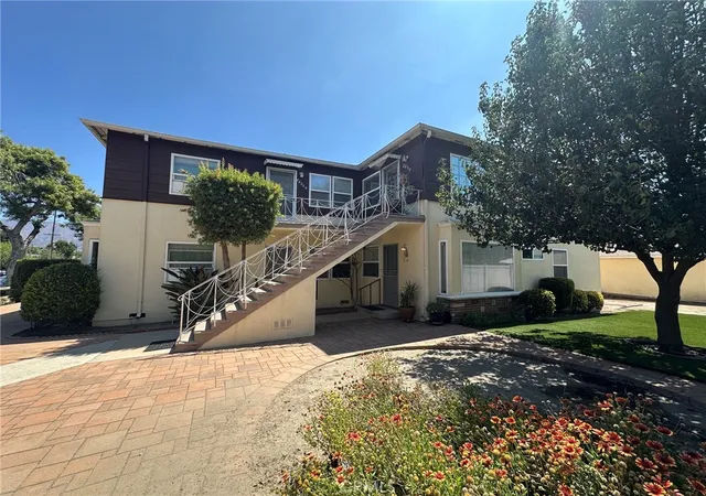 Photo 3 of Multi family home for sale at 2208 W Victory, Burbank, CA 91506 | MLS# BB26195094 | Listing updated on 2026-09-15