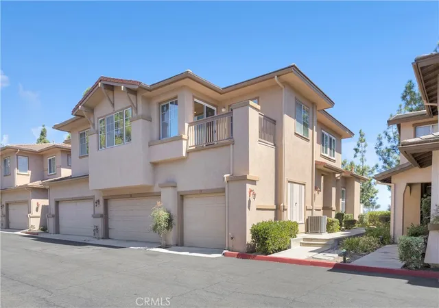 Photo 2 of Condo for sale at 10 Iron Bark, Aliso Viejo, CA 92656 | MLS# OC26196605 | Listing updated on 2026-09-15