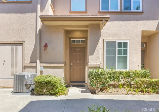 Photo 3 of Condo for sale at 10 Iron Bark, Aliso Viejo, CA 92656 | MLS# OC26196605 | Listing updated on 2026-09-15