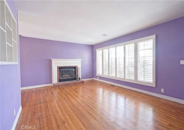 Photo 2 of Single family home for sale at 7032 Encino, Van Nuys, CA 91406 | MLS# SR26193355 | Listing updated on 2026-10-03