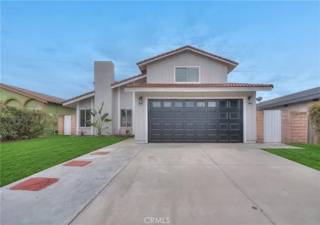 Photo 1 of Single family home for sale at 286 W Renwick, Azusa, CA 91702 | MLS# CV26197091 | Listing updated on 2026-09-26