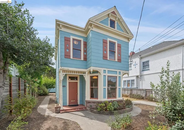 Photo 2 of Single family home for sale at 1025 55th Street, Emeryville, CA 94608 | MLS# 41147532 | Listing updated on 2026-09-15