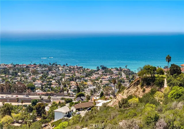 Photo 1 of Single family home for sale at 525 E Avenida San Juan, San Clemente, CA 92672 | MLS# OC26197175 | Listing updated on 2026-09-25