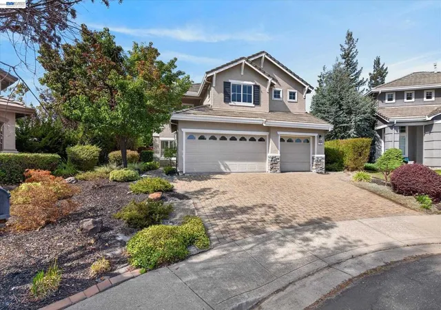 Photo 2 of Single family home for sale at 142 Blackstone Dr, Danville, CA 94506 | MLS# 41147562 | Listing updated on 2026-10-05