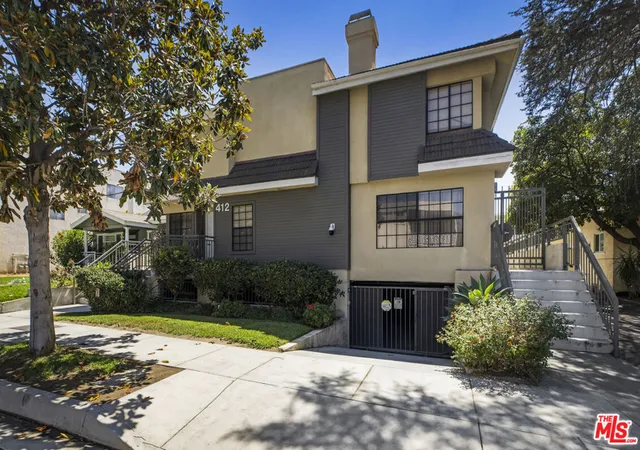 Photo 2 of Condo for sale at 412 W Dryden St #2, Glendale, CA 91202 | MLS# 26984981 | Listing updated on 2026-09-23