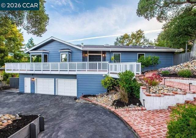 Photo 1 of Sale Pending at 9 Valley Ct, Orinda, CA 94563 | MLS# 41147568 | Listing updated on 2026-09-26