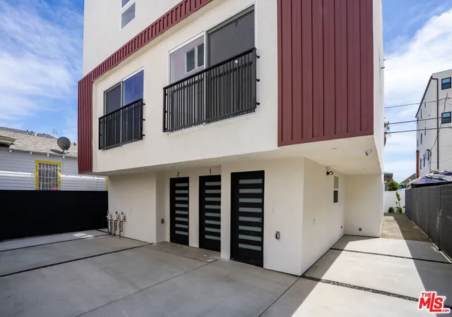 Photo 4 of Multi family home for sale at 1286 W 35th Place, Los Angeles, CA 90007 | MLS# 26985259 | Listing updated on 2026-09-15