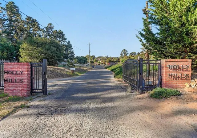 Photo 3 of Single family home for sale at 8700 Coker Rd, Salinas, CA 93907 | MLS# ML82060227 | Listing updated on 2026-09-15