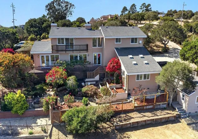 Photo 4 of Single family home for sale at 8700 Coker Rd, Salinas, CA 93907 | MLS# ML82060227 | Listing updated on 2026-09-15