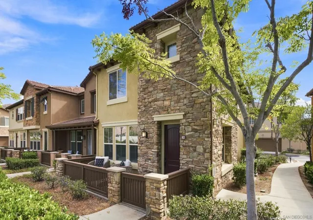 Photo 3 of Condo for sale at 10782 New Grv Trl #82, San Diego, CA 92130 | MLS# 260022068SD | Listing updated on 2026-10-06