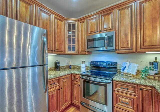 Photo 4 of Condo for sale at 1445 Fruitdale Ave #101, San Jose, CA 95128 | MLS# ML82060538 | Listing updated on 2026-09-15